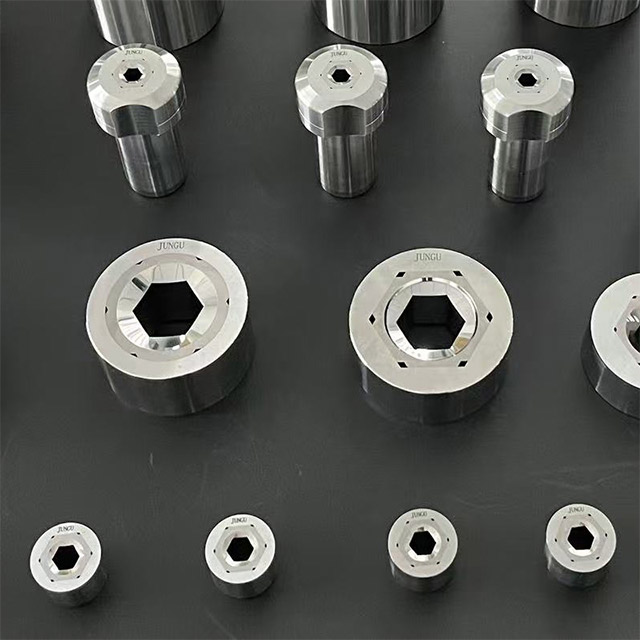 Soğuk Şekillendirme İçin Yüksek Hassasiyetli Tungsten Karbür Altıgen Cıvata Kalıbı